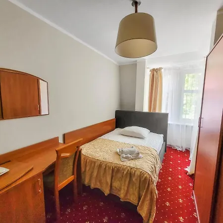 Bed & Breakfast Jedynak 3*