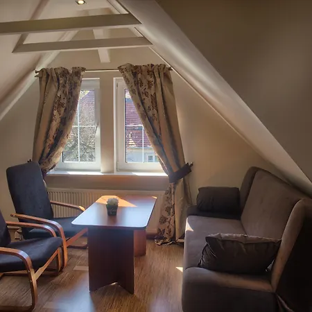 Bed & Breakfast Jedynak 3*