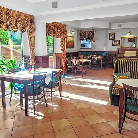 Jedynak Bed & Breakfast 3*