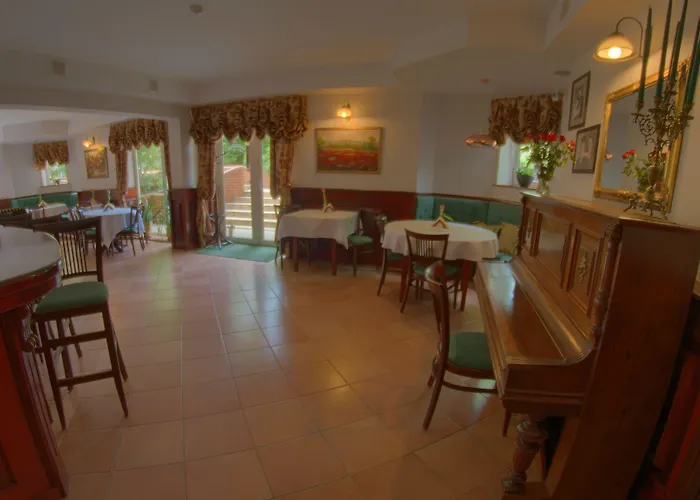 Bed & Breakfast Jedynak 3*